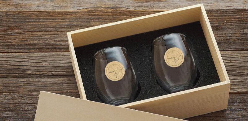 STATEN 2-Piece Stemless Wine Set w/Engraved Pine Box